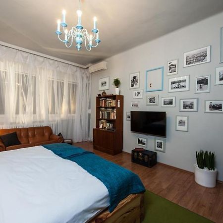 Europe Heart Apartment For 9 Budapest Bagian luar foto