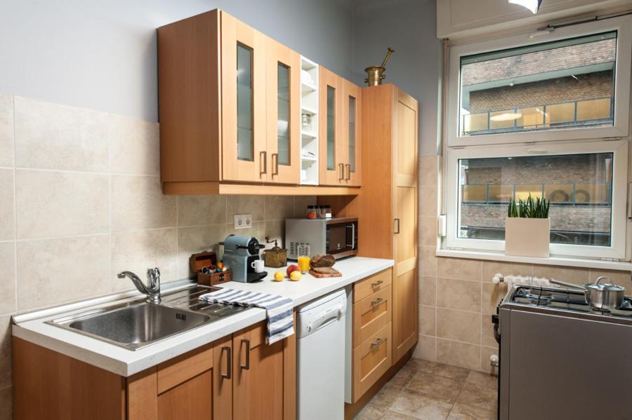 Europe Heart Apartment For 9 Budapest Bagian luar foto